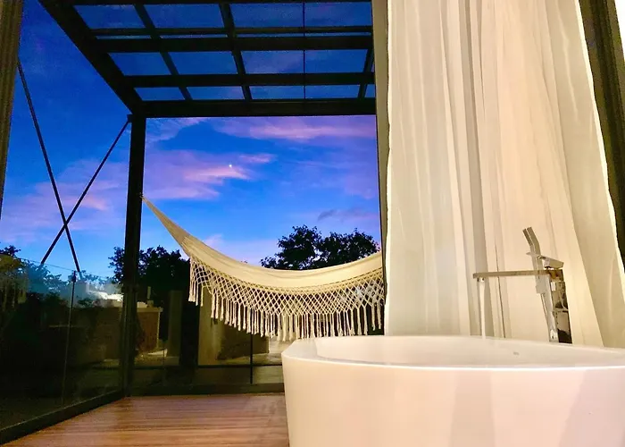 Glass Jungle With Amazing Views -10 Min Dt Pousada