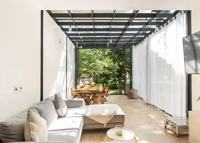 Glass Jungle With Amazing Views -10 Min Dt *